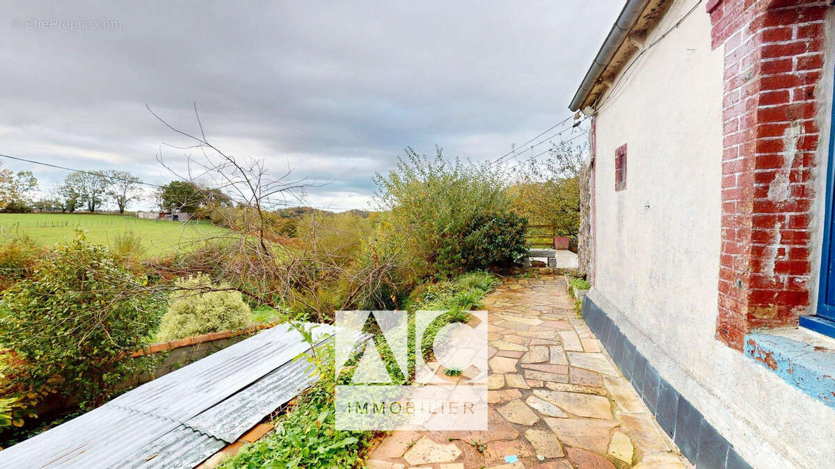 Maison à QUEMPER-GUEZENNEC