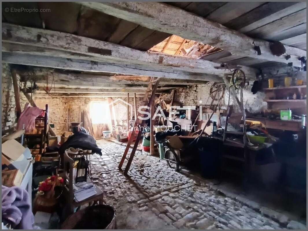 Photo 9 - Maison à UZELLE