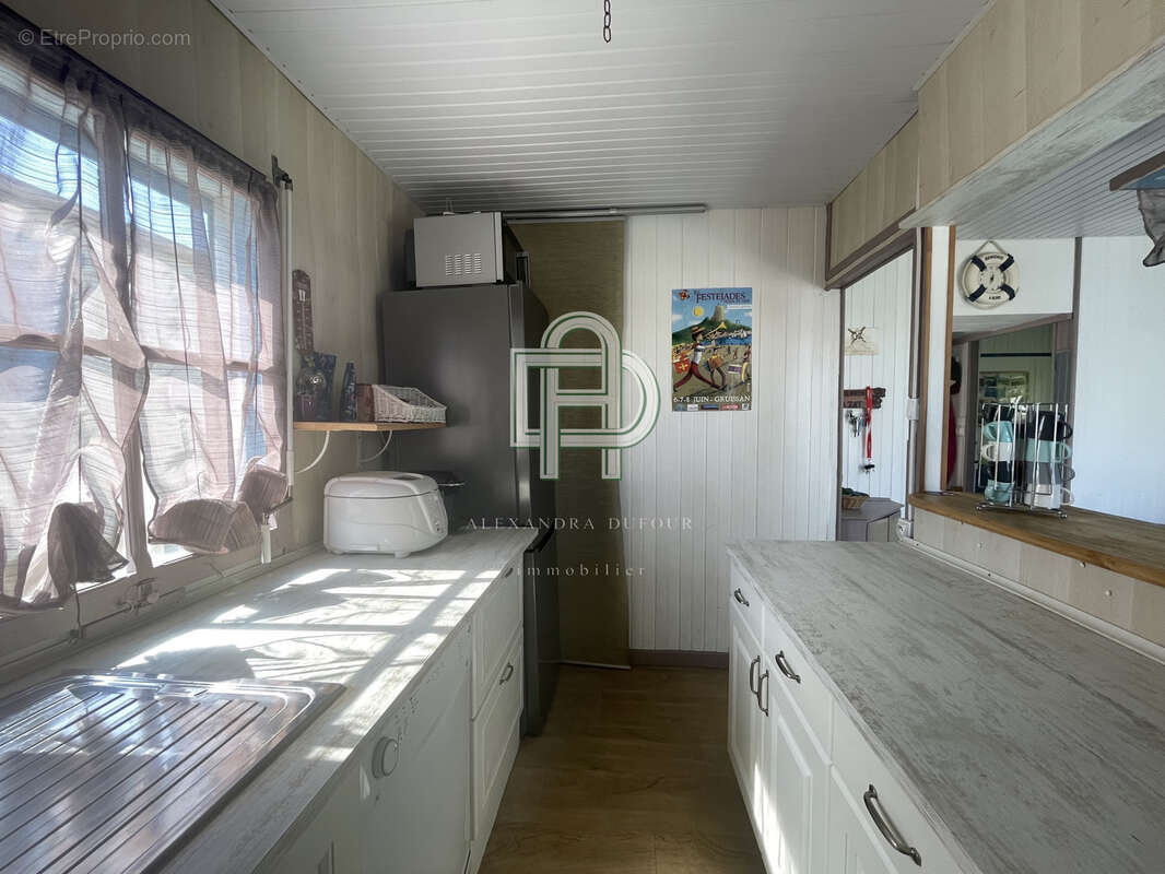 Chalet T4 de 53 m2 avec terrasse   Gruissan Chalet - photo 9