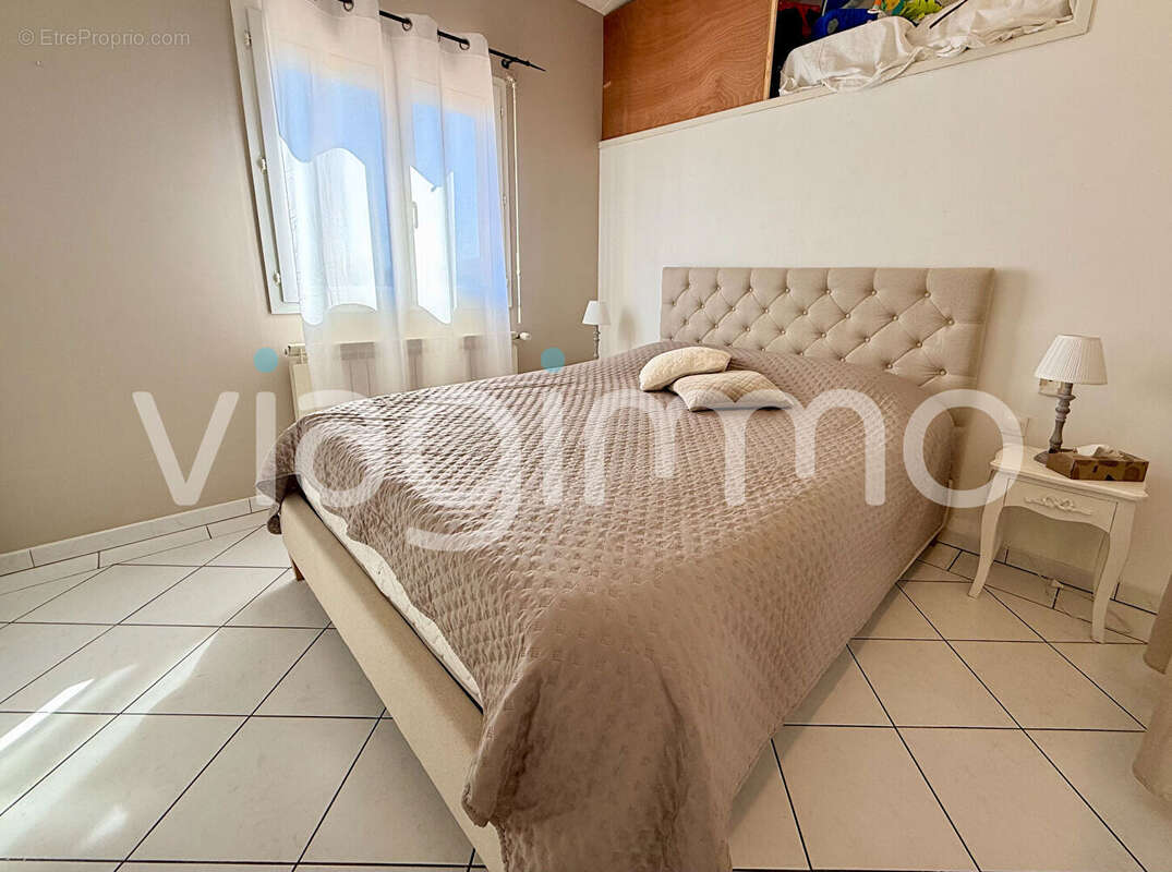 Maison à PUGET-VILLE