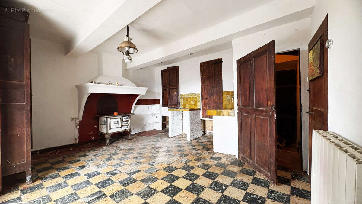Maison à CASTELLANE