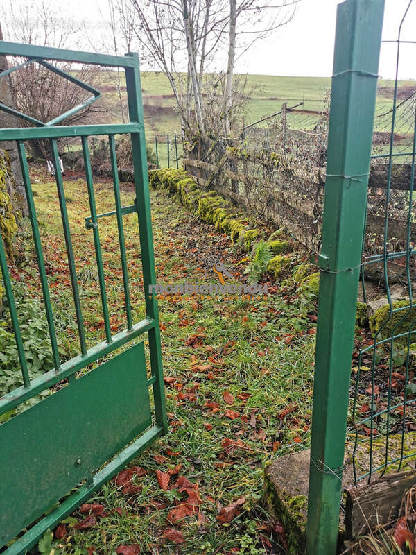 Maison à SAINT-CHAMANT