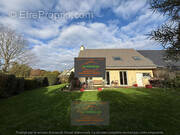 Maison à MONTGERMONT