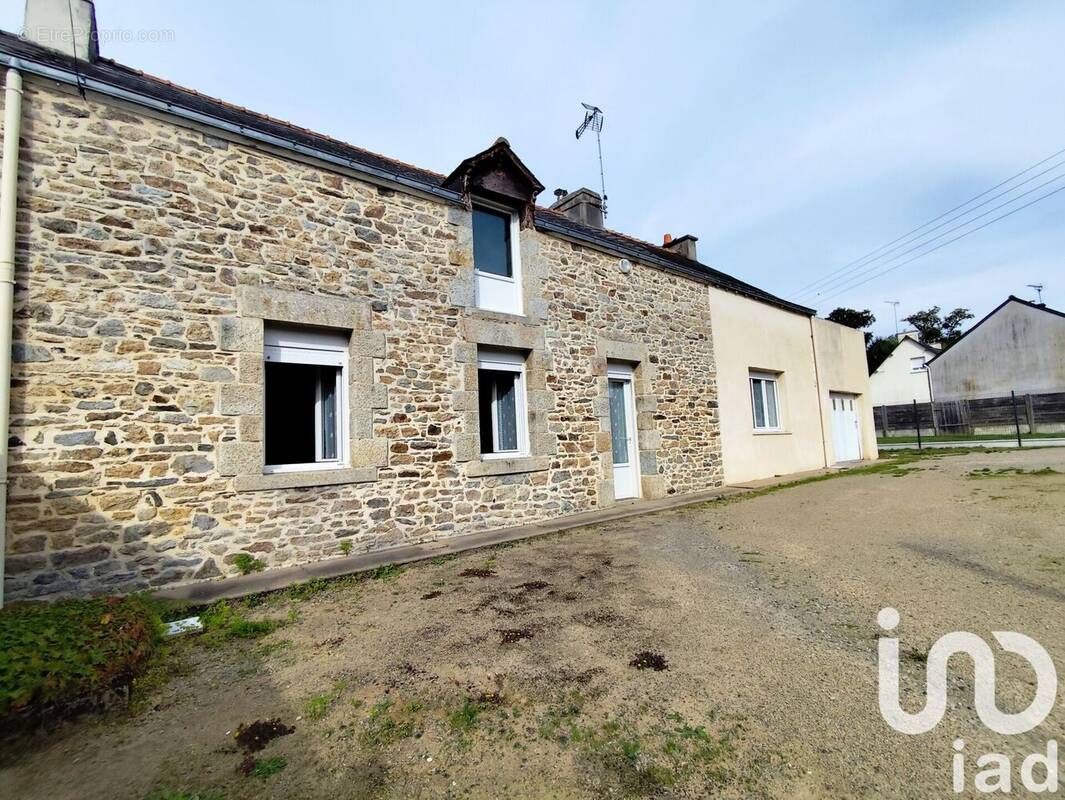 Photo 1 - Maison à BAINS-SUR-OUST