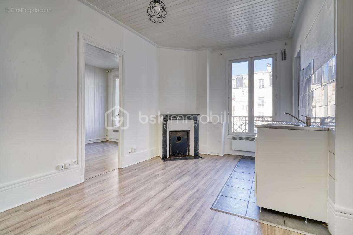 Appartement à PARIS-11E