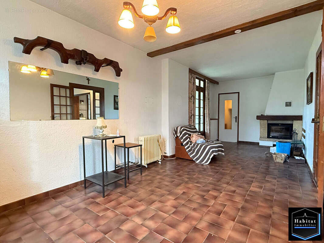 Maison à LE PLESSIS-BELLEVILLE