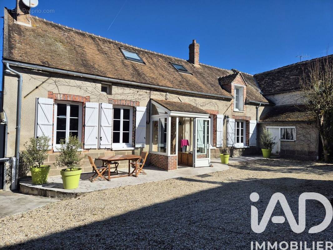Photo 1 - Maison à MICHERY