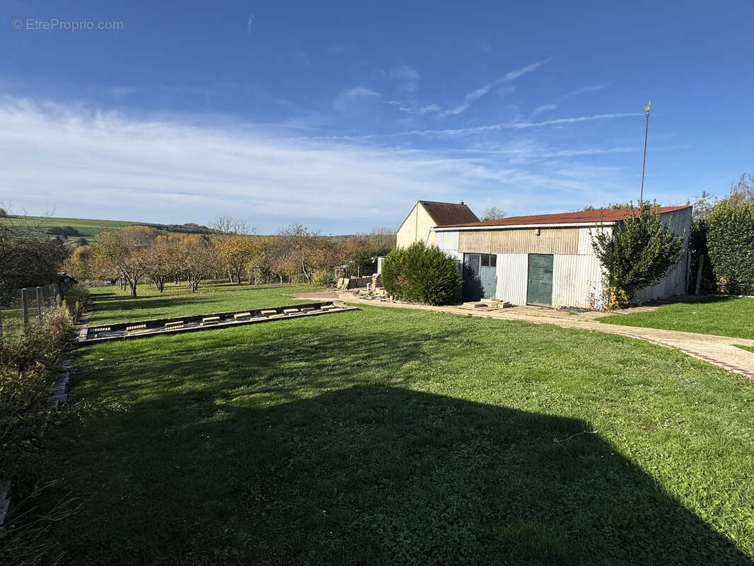 Maison à MONTMIRAIL