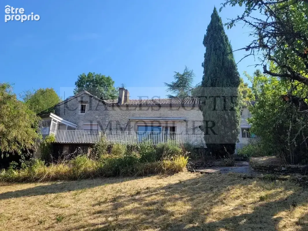 Charmante maison de campagne familiale sur un terrain de plus de 6000 m², à 10 minutes de Cahors. - photo 16