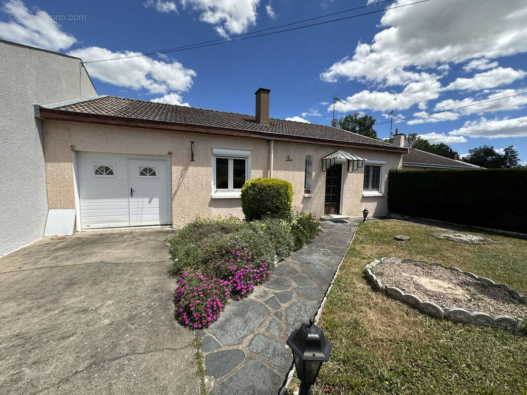 Photo 1 - Maison à BALBIGNY