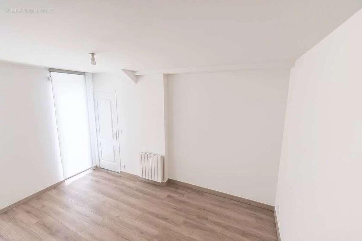 Appartement à SAINT-MAURICE