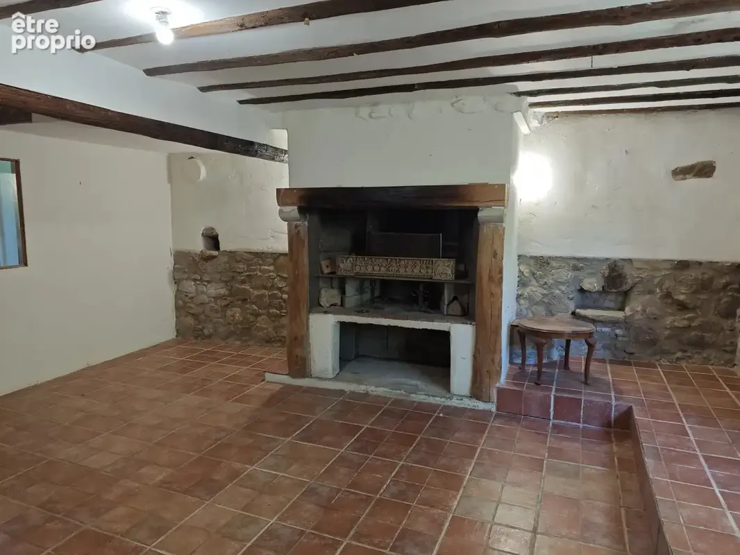Rivel - Maison avec grange et 1.6 hectares de terrain - photo 5