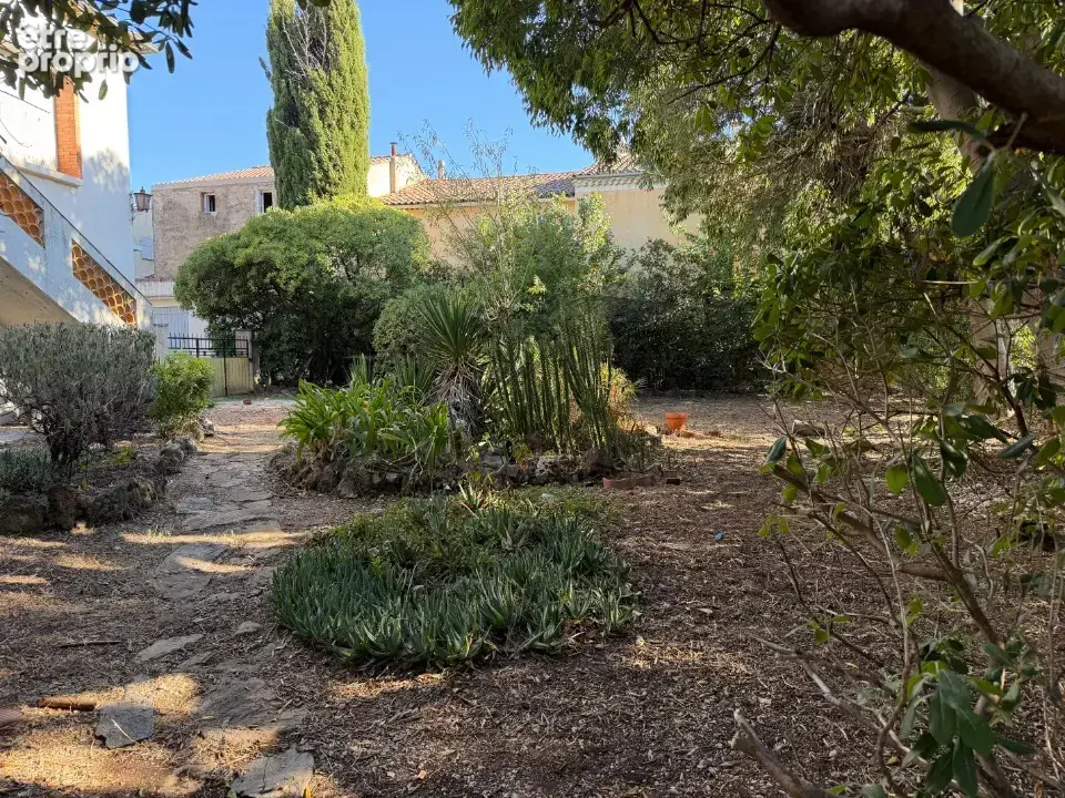 Terrain 400 m² à vendre à Toulon (83200) - photo 2