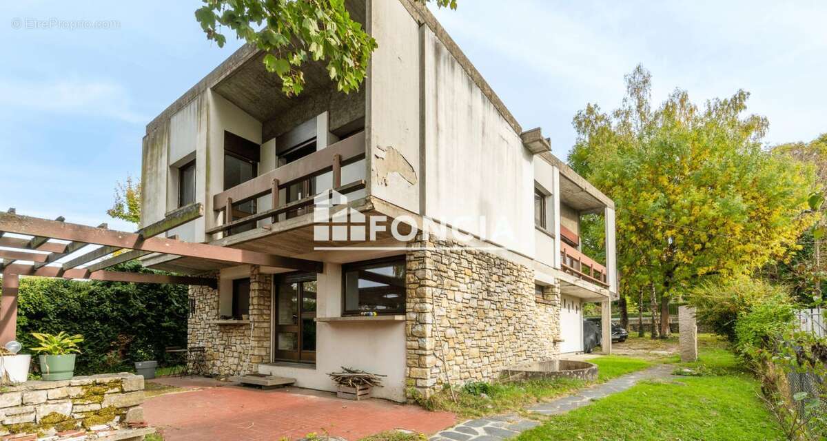 Maison à L&#039;ETANG-LA-VILLE