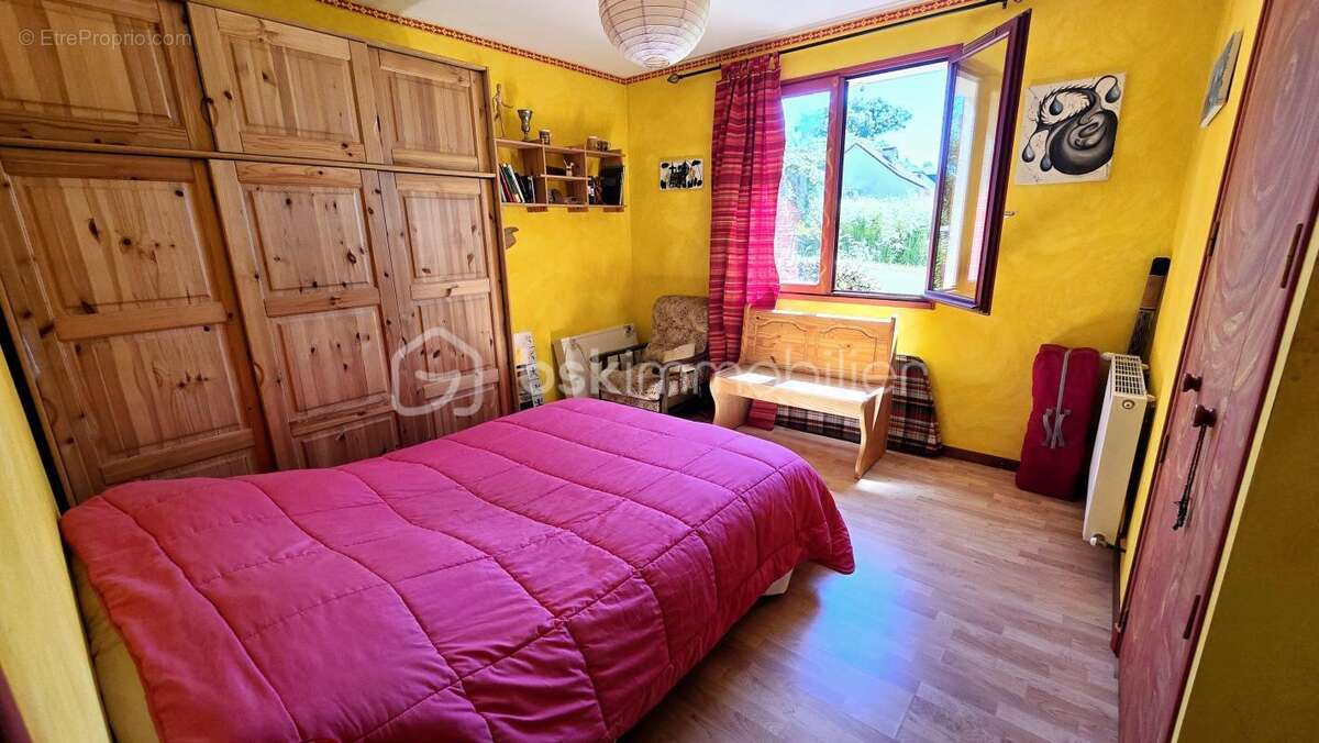 Maison à NAVAILLES-ANGOS