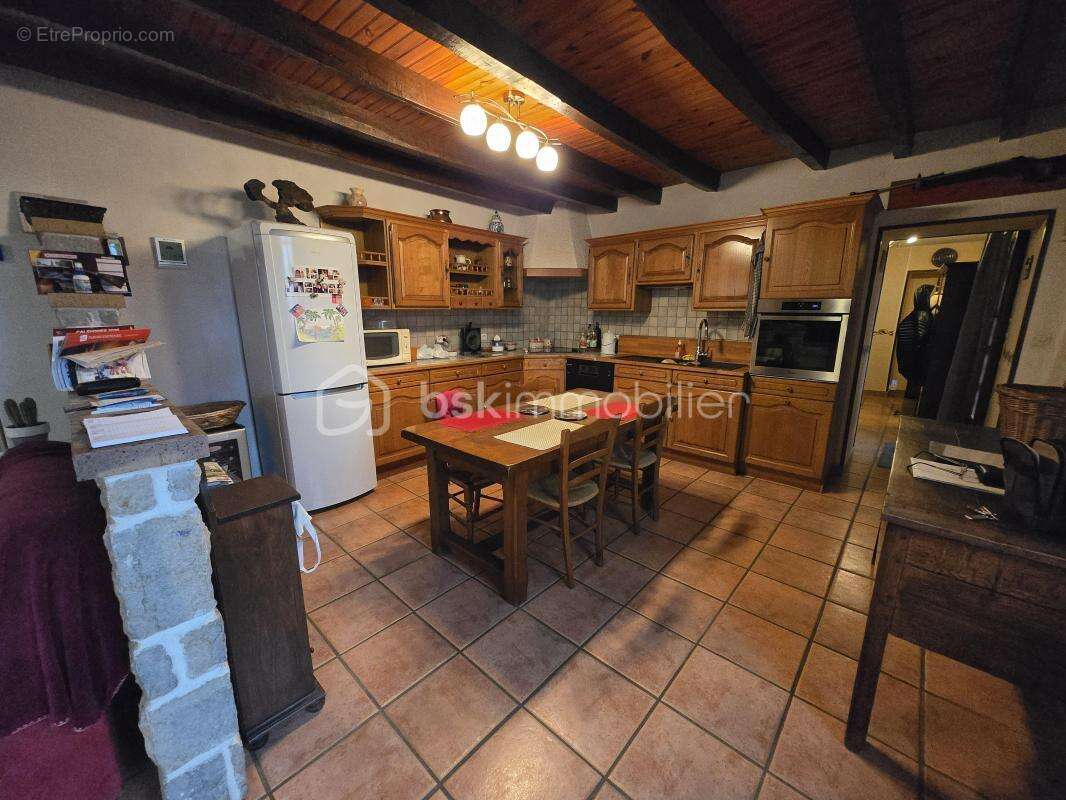 Maison à SAINT-BENIN-D'AZY