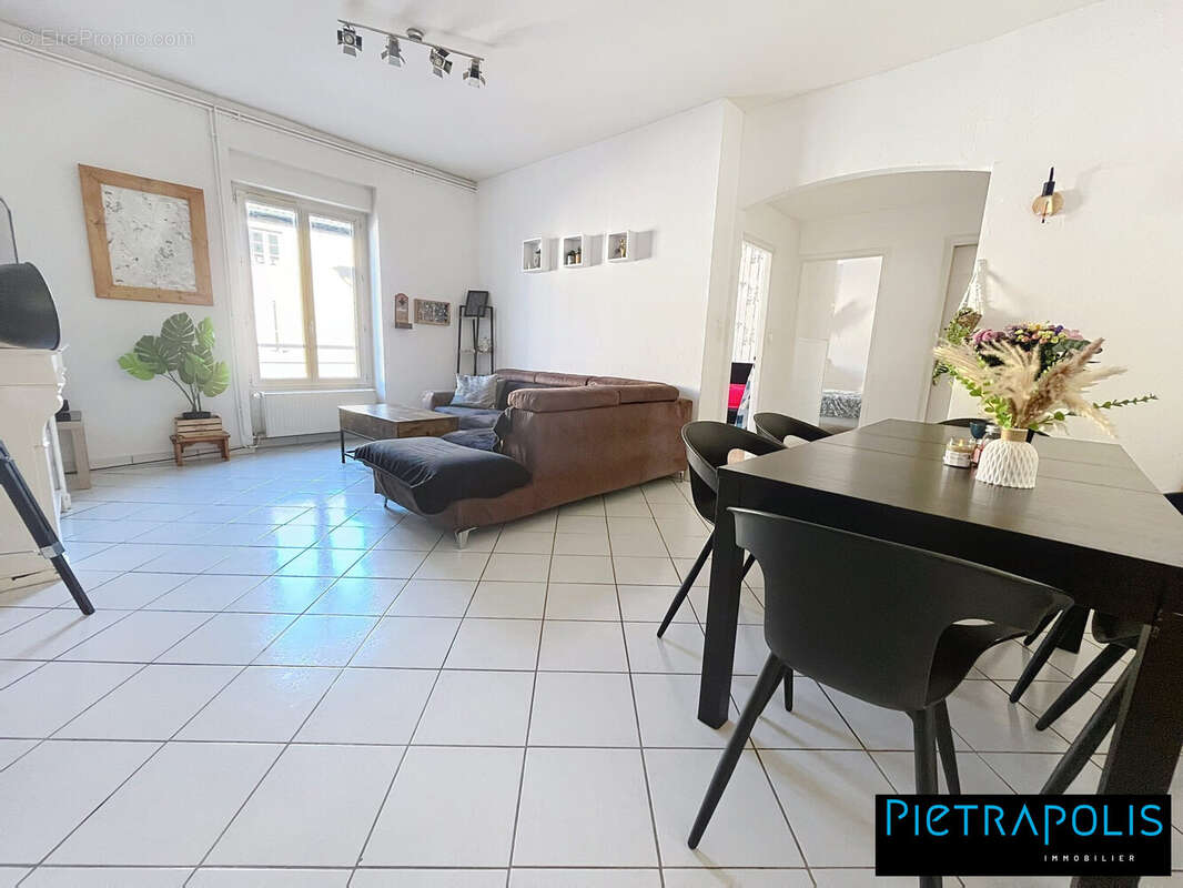 Appartement à CORCELLES-EN-BEAUJOLAIS