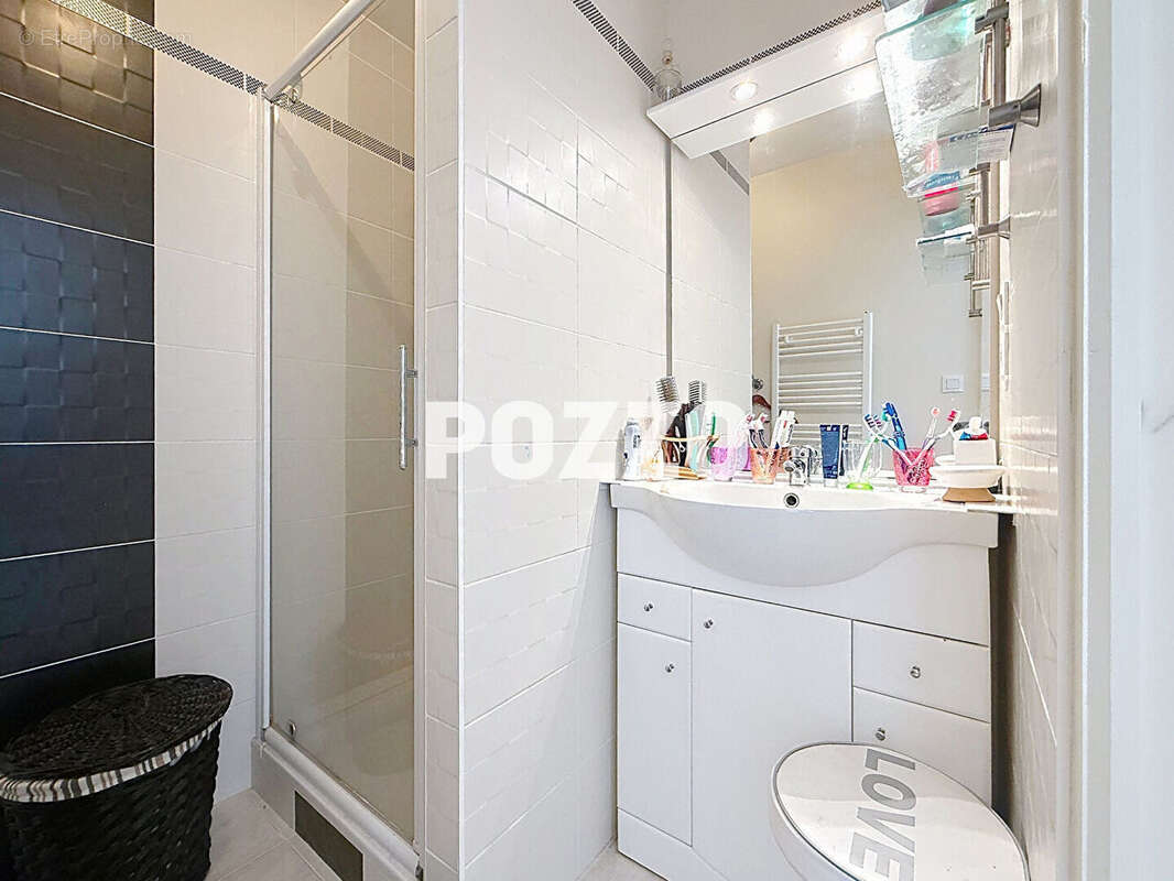 Appartement à JULLOUVILLE