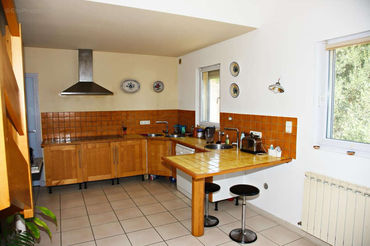 Bellegarde - Maison de 190m2 - 1000m2 de jardin - photo 4