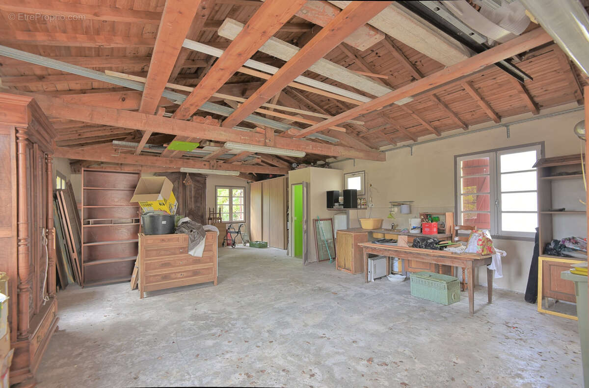 Maison à CAMBLANES-ET-MEYNAC