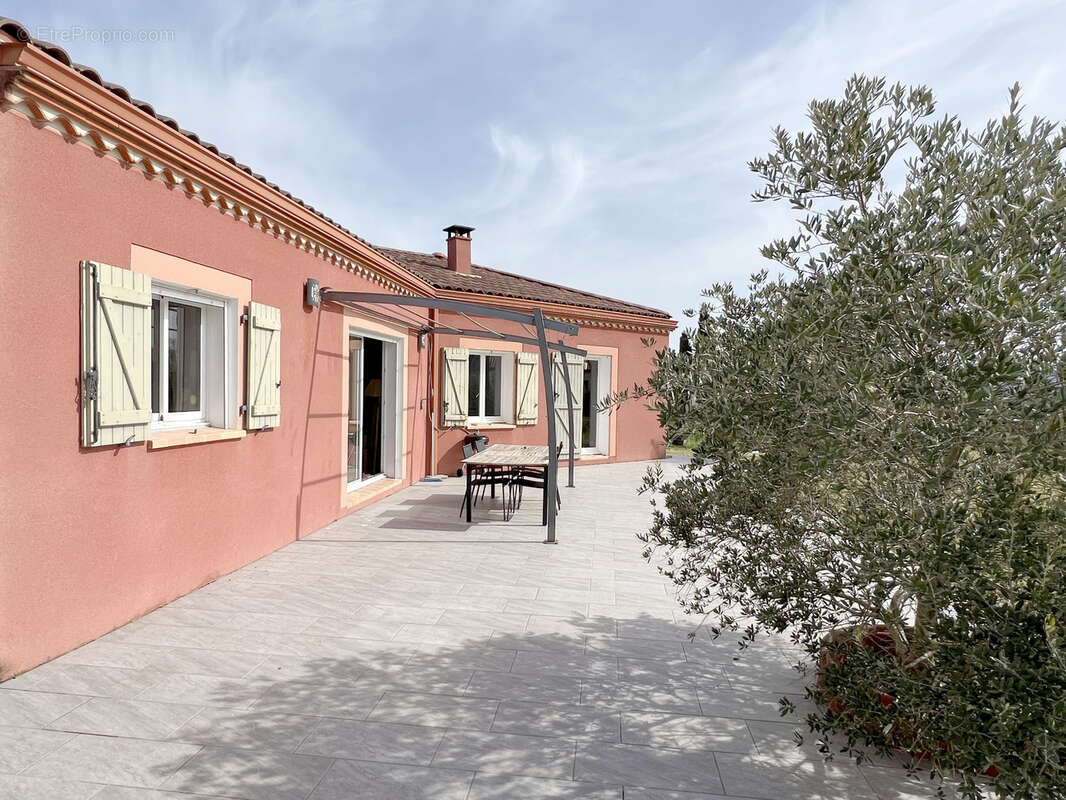Belle villa avec piscine au calme - photo 16