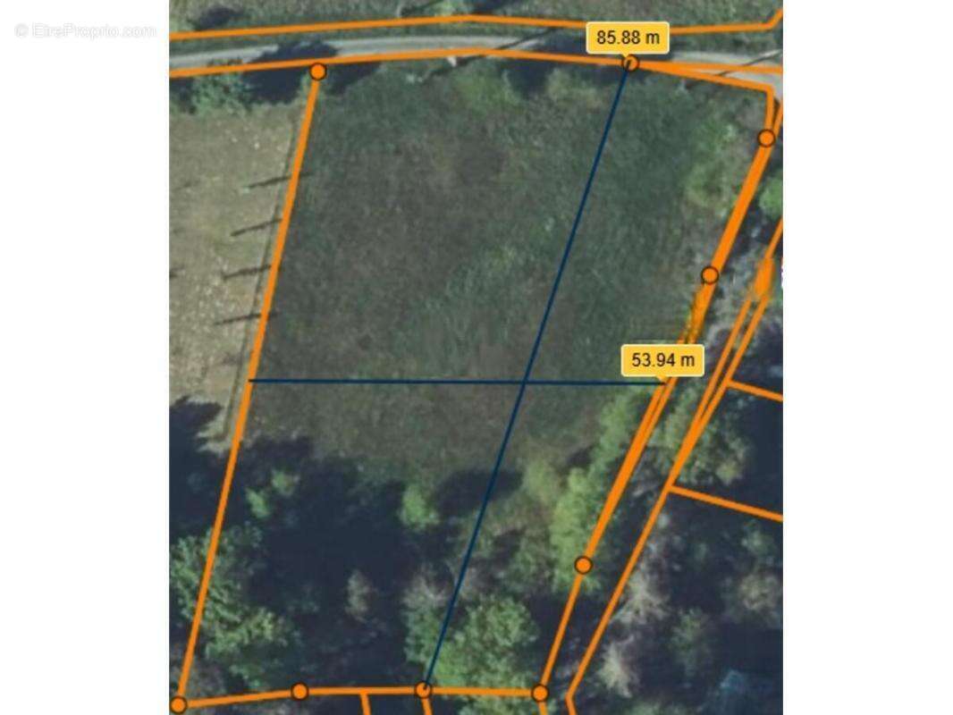 Terrain à SAINT-JEAN-D&#039;ATAUX