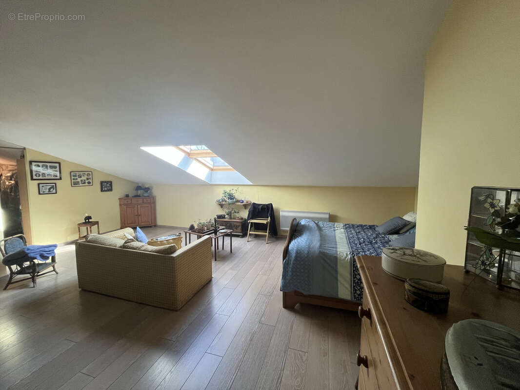 Maison à SAINT-QUENTIN-LA-POTERIE