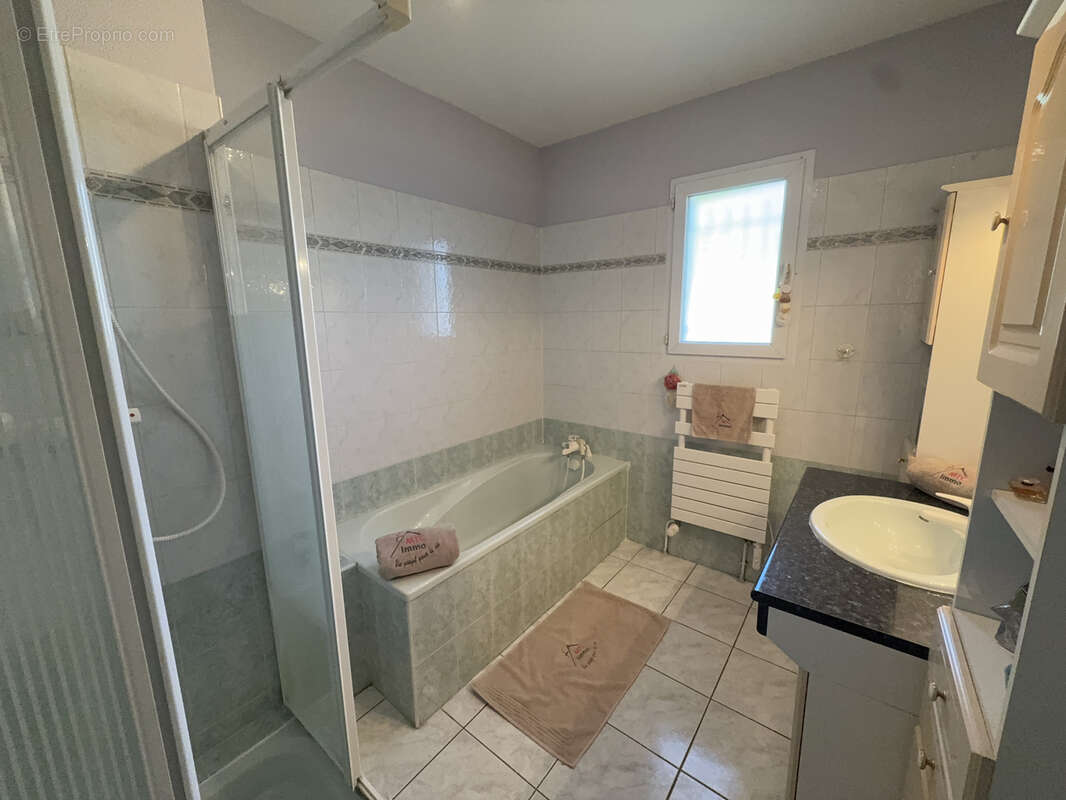 Maison à SAINT-VULBAS