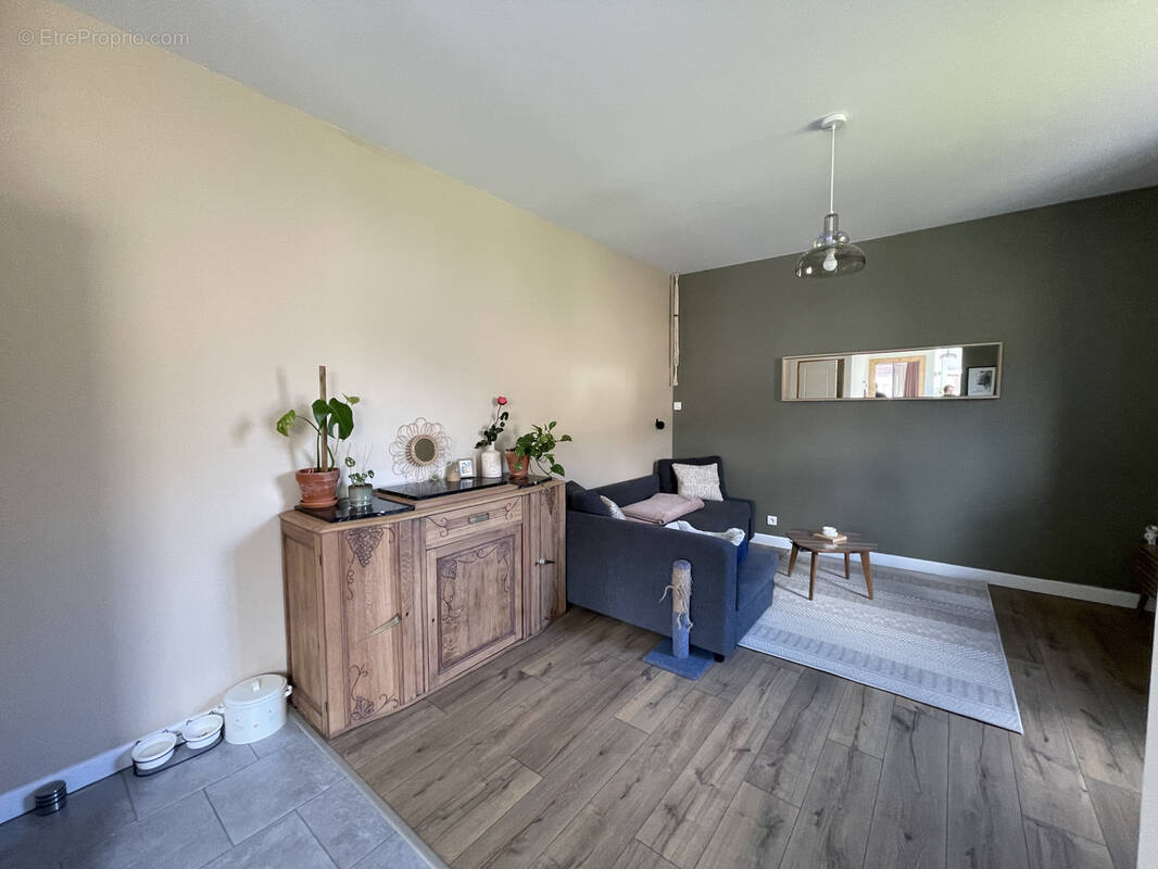 Maison à PLANCHER-BAS