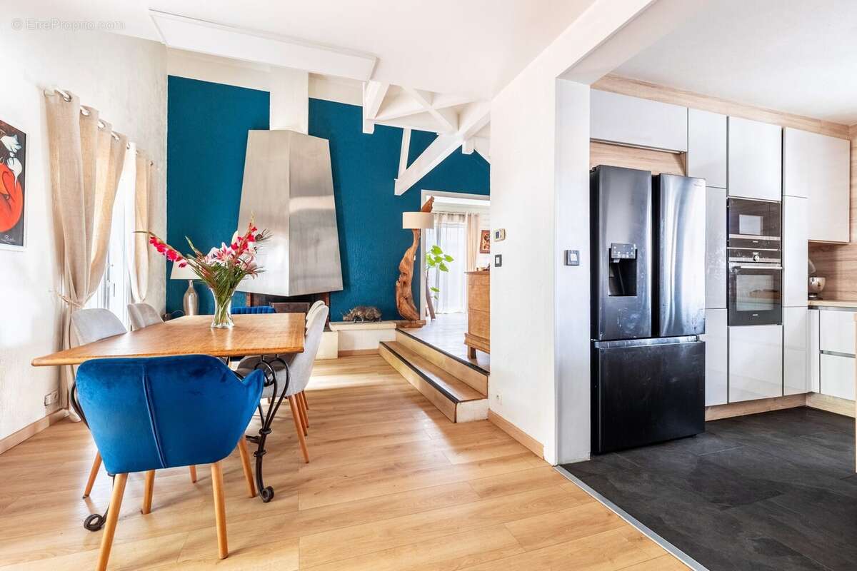 Maison à VILLENAVE-D&#039;ORNON