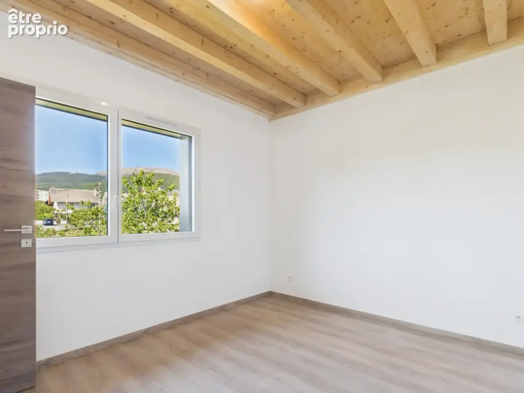 En exclusivité : duplex aux allures de chalet, face aux sommets - photo 4