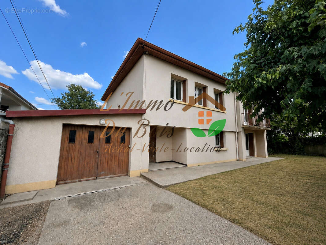 Maison à LE PEAGE-DE-ROUSSILLON