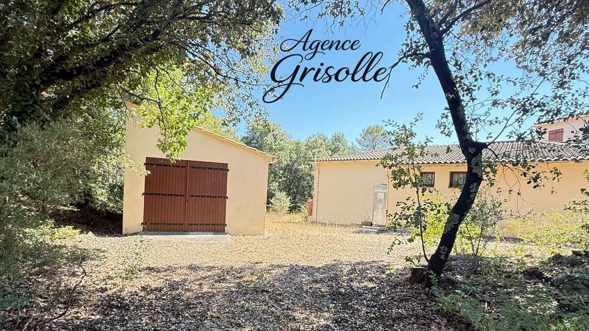 Maison à SAINTE-ANASTASIE-SUR-ISSOLE