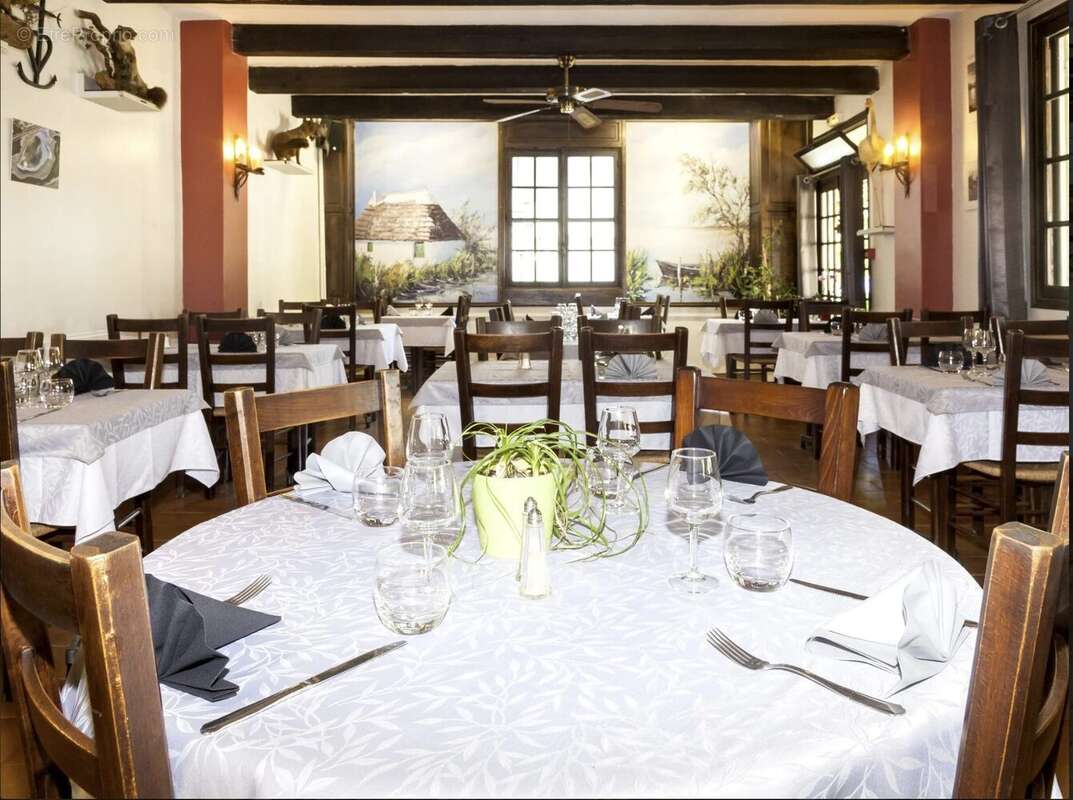 392 m² à Gardanne  - photo 3