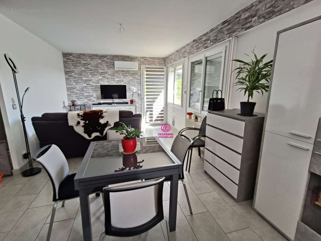 Appartement à ROUSSILLON
