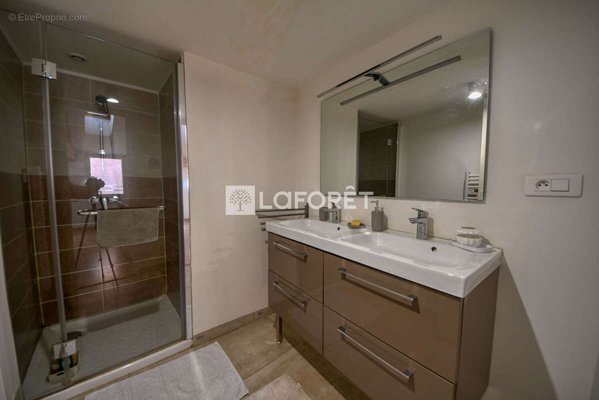 Maison à LISLE-SUR-TARN