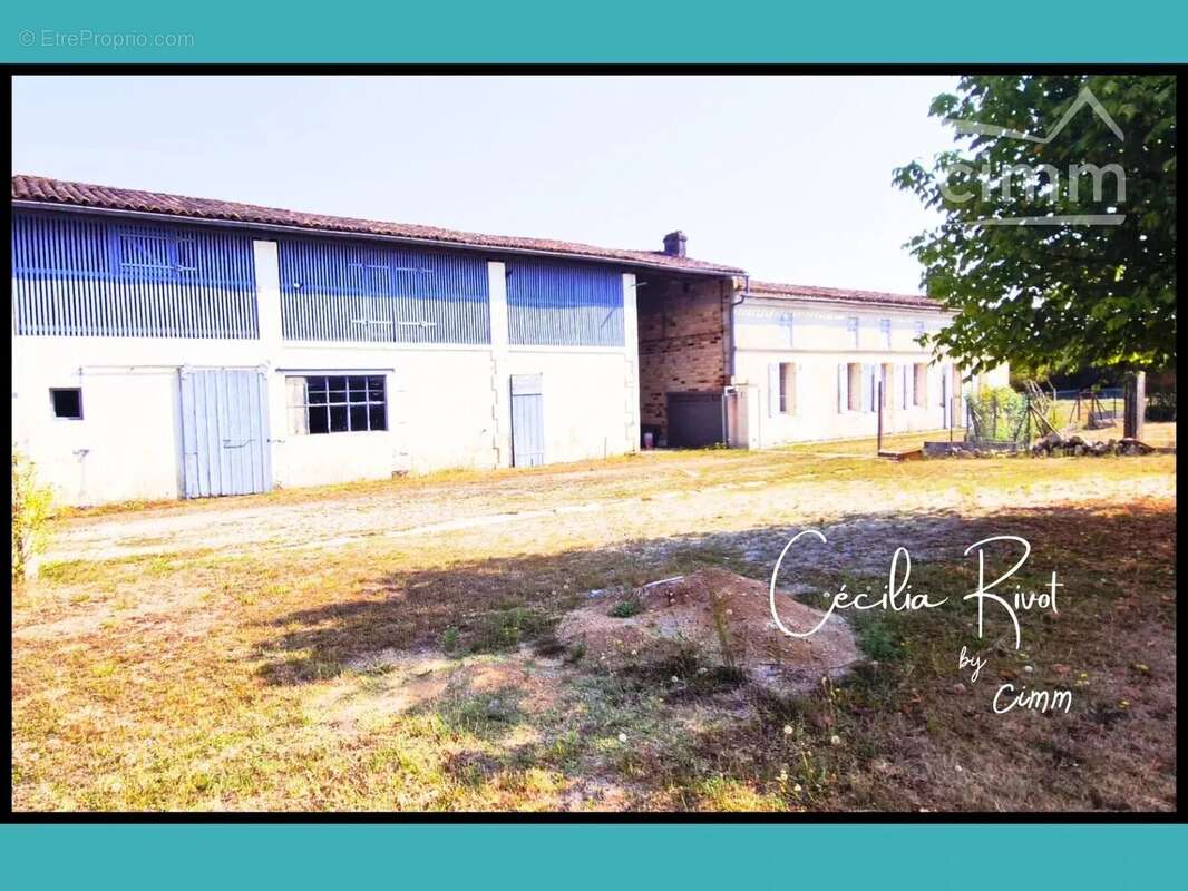 Maison 111 m² à Bussac-Foret  - photo 20