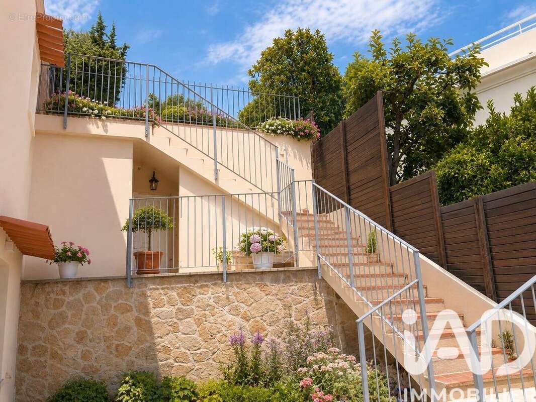 Appartement 106 m² à Roquebrune-Cap-Martin  - photo 5