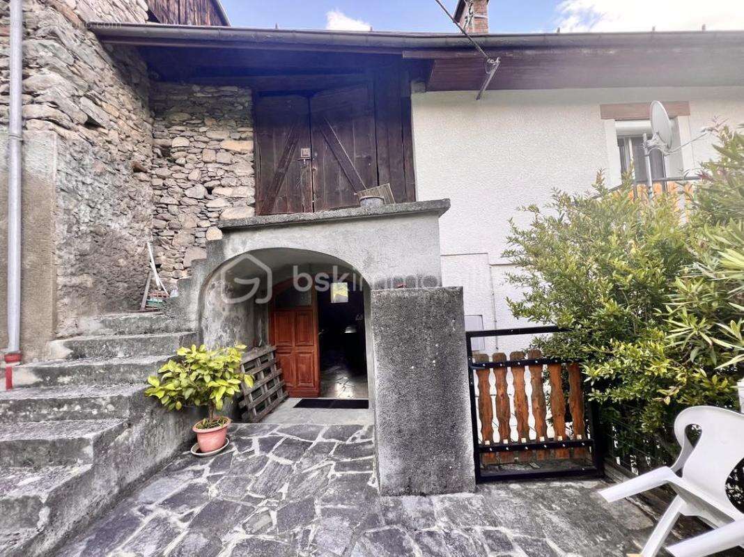 Maison 174 m² 7 pieces, avec dépendance attenante - photo 13