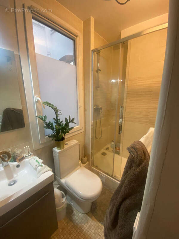 Appartement à PARIS-9E