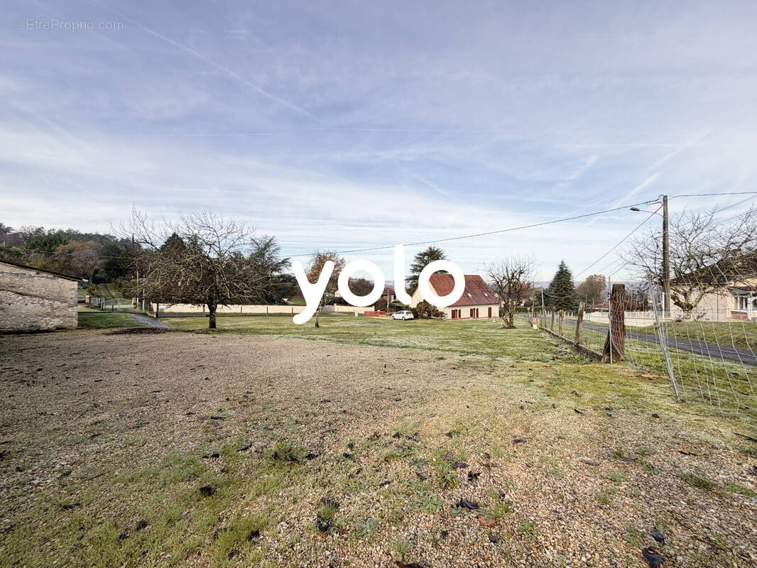 Terrain à RAZAC-SUR-L&#039;ISLE