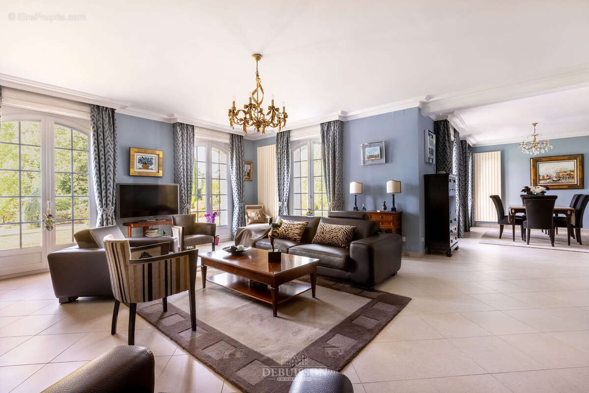 Maison à ANZIN-SAINT-AUBIN