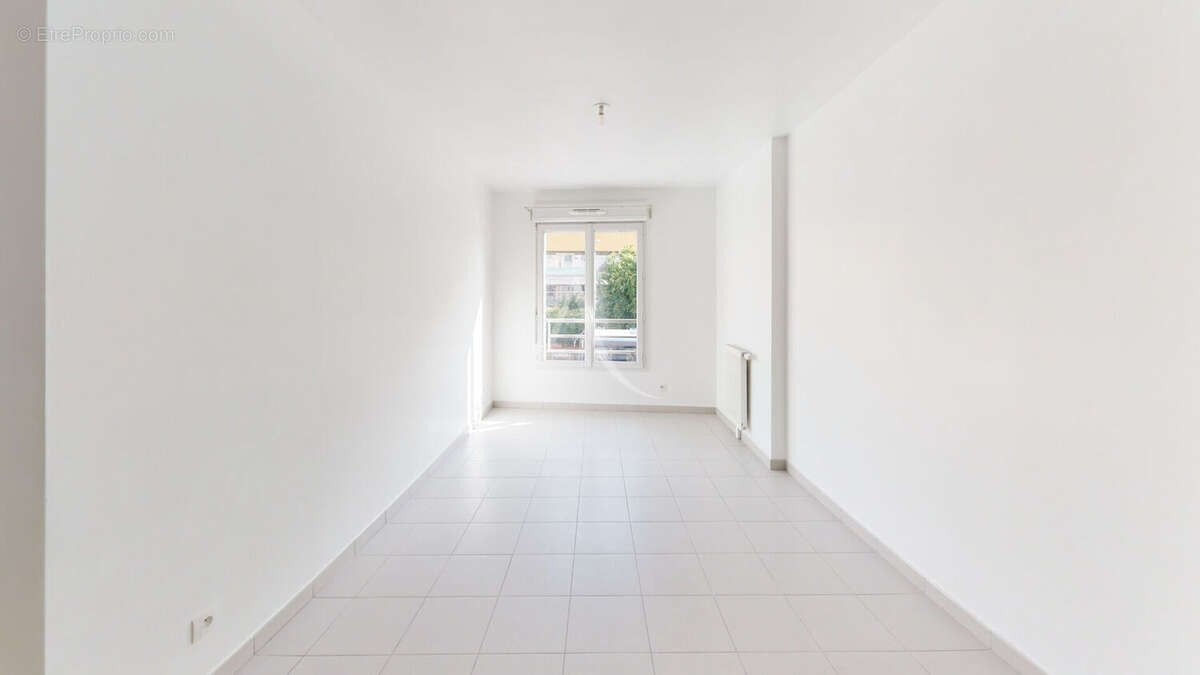 Appartement à CHILLY-MAZARIN