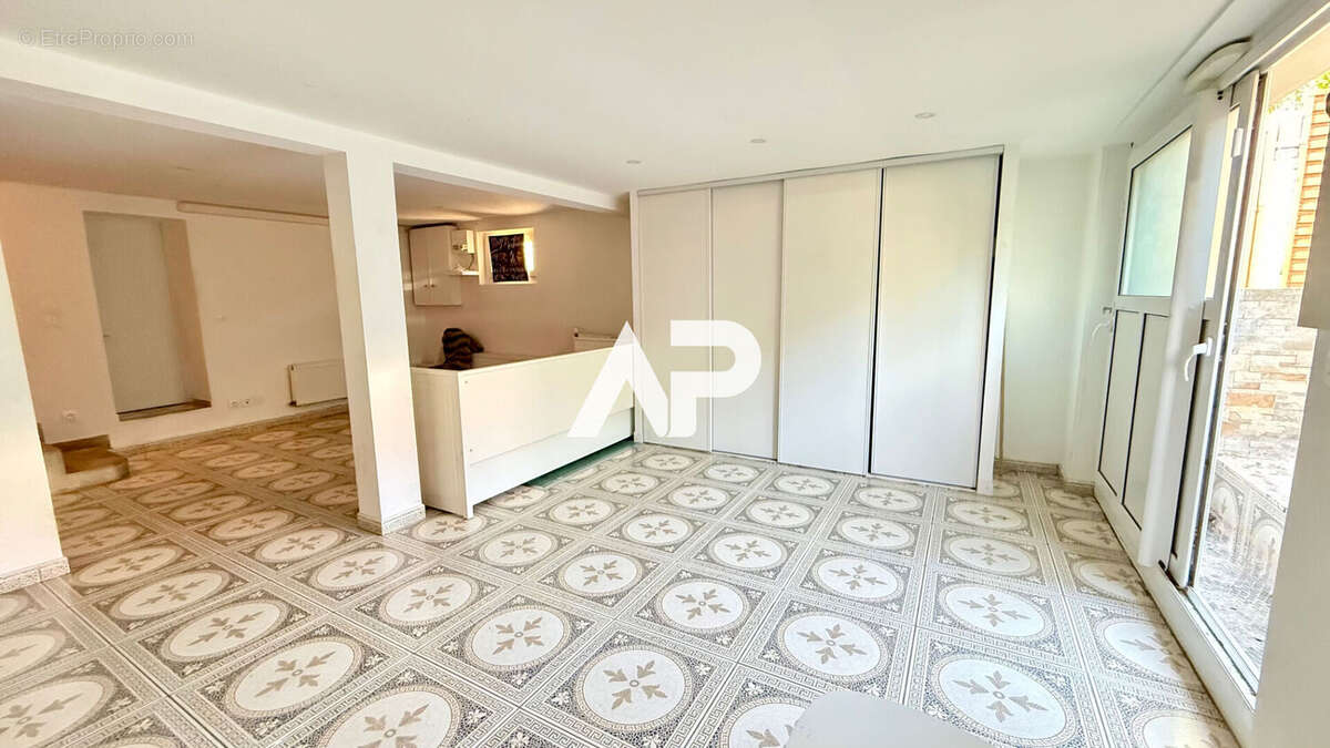 Maison à MONTMORENCY