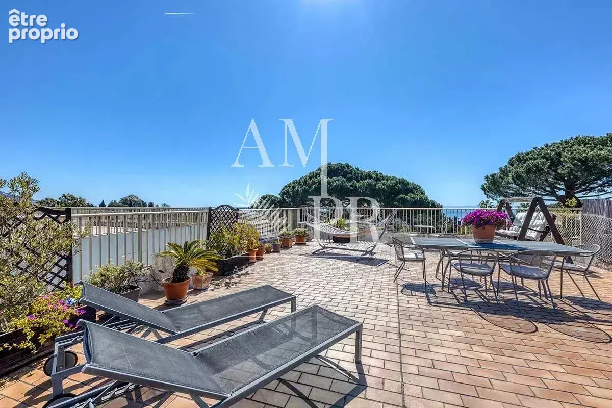 Cannes croix des gardes tres bel appartement avec toit-terrasse et vue mer - photo 16