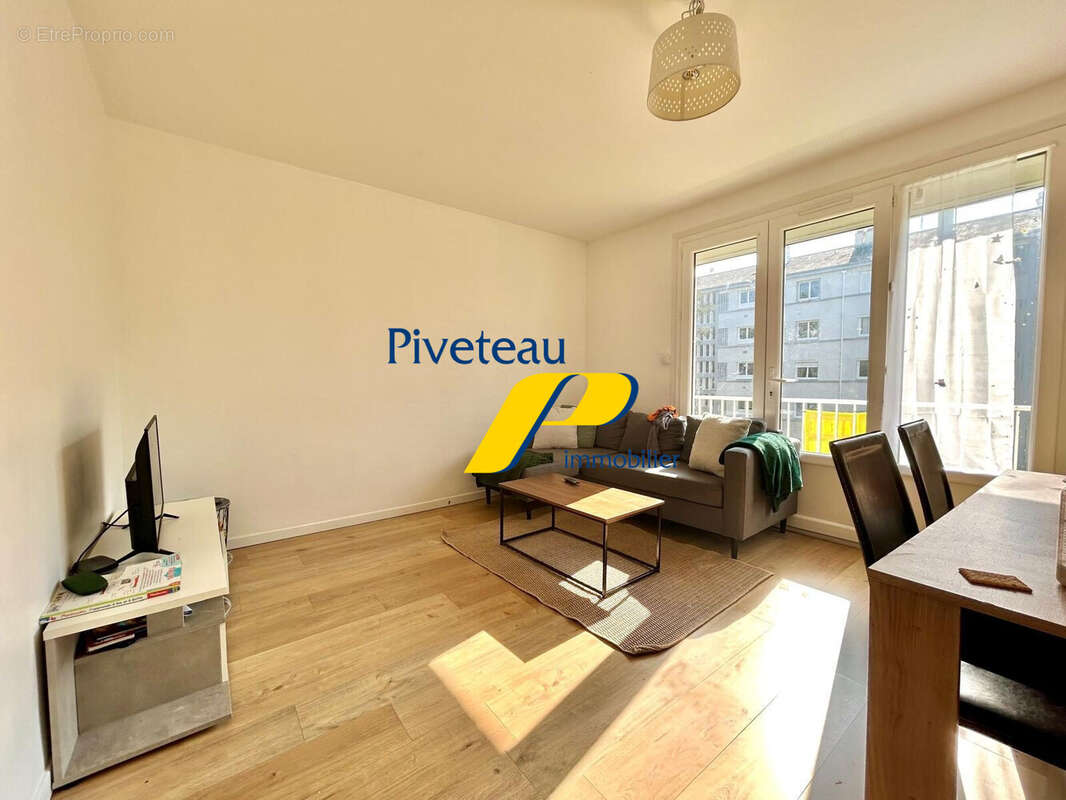 Appartement à SAINT-SEBASTIEN-SUR-LOIRE