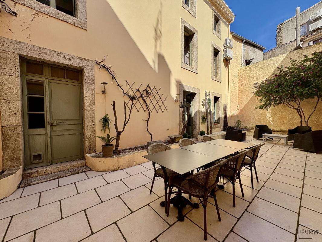 Maison à LEZIGNAN-CORBIERES