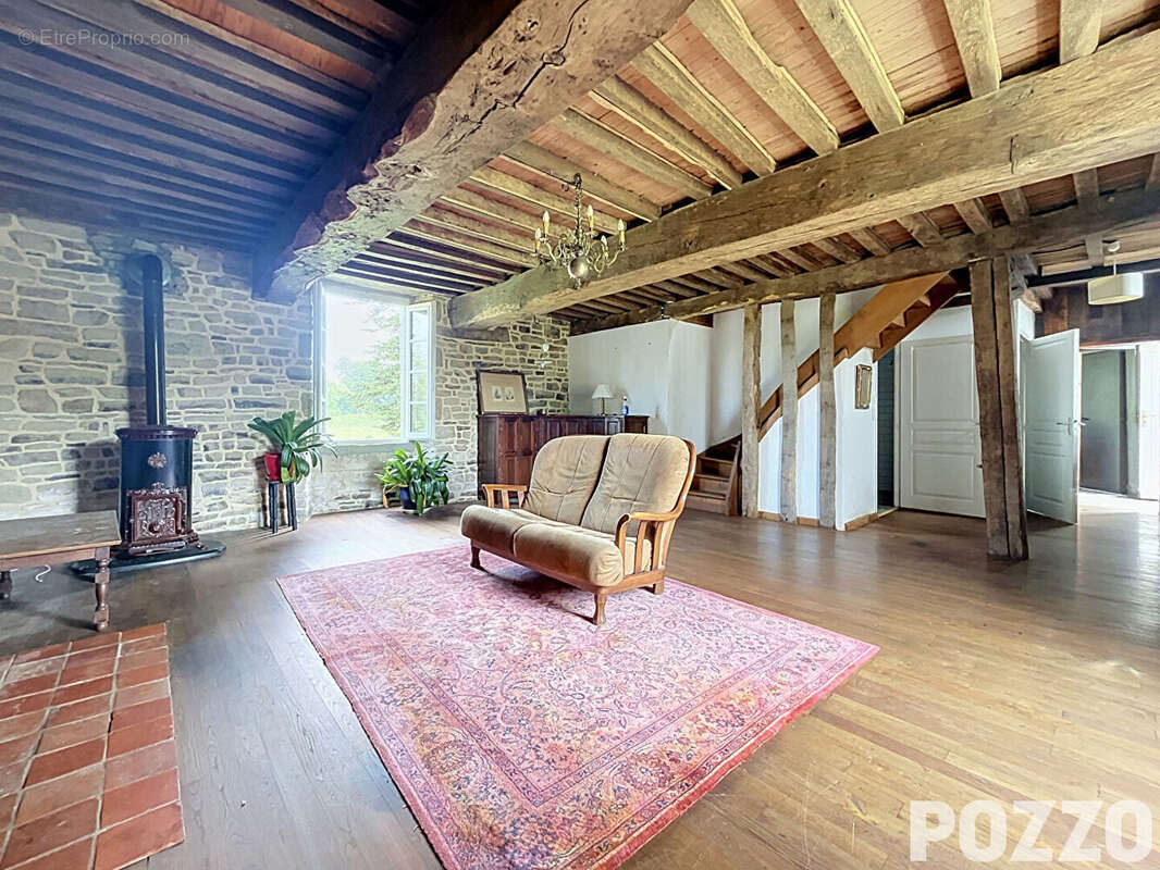 Maison à MORTAIN