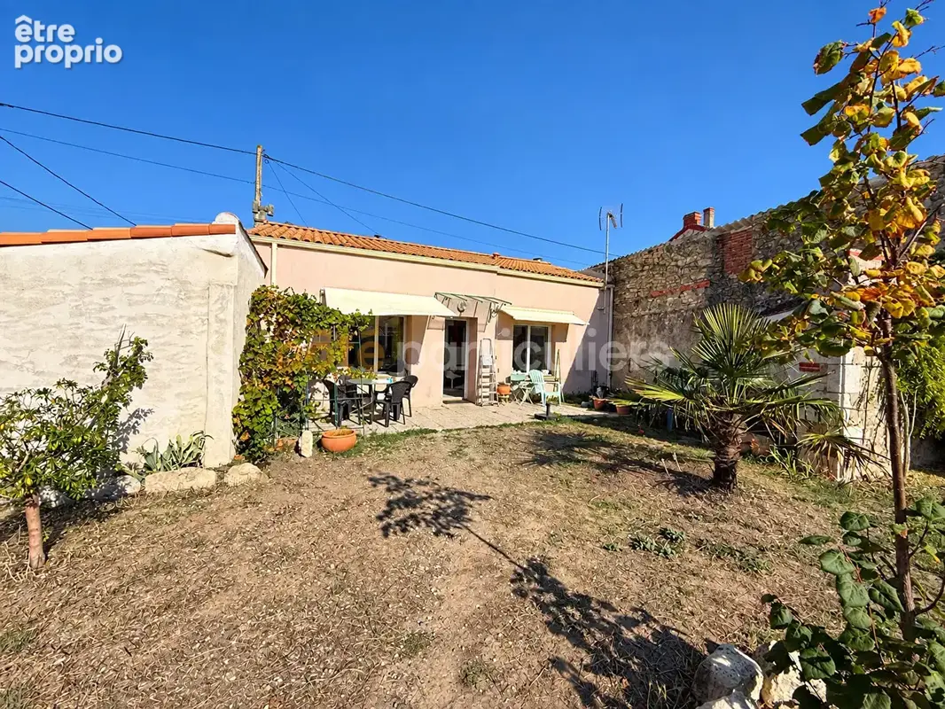L'Aiguillon-sur-Mer - Maison de plain-pied entièrement rénovée en hypercentre - photo 8
