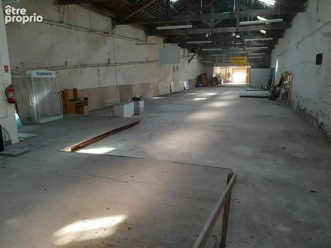 Appartement avec grand hangar et terrain d'agrement - photo 12